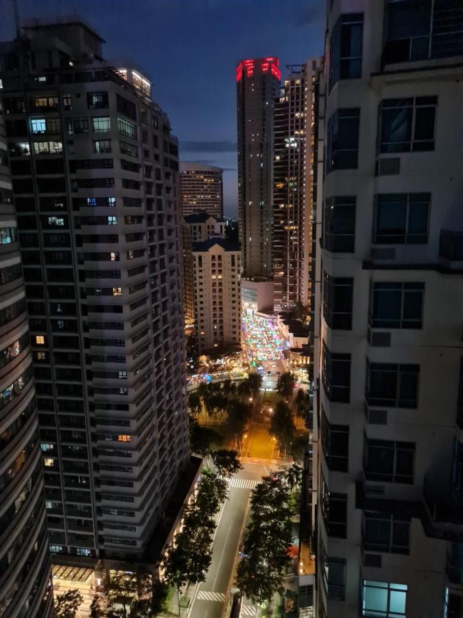 Huge Condo Unit Near Burgos Circle, St Lukes, Shangri-La - P Hamptons T1 Makati City Extérieur photo